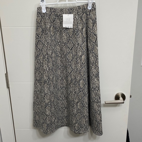 Zara knit midi skirt - Picture 1 of 4